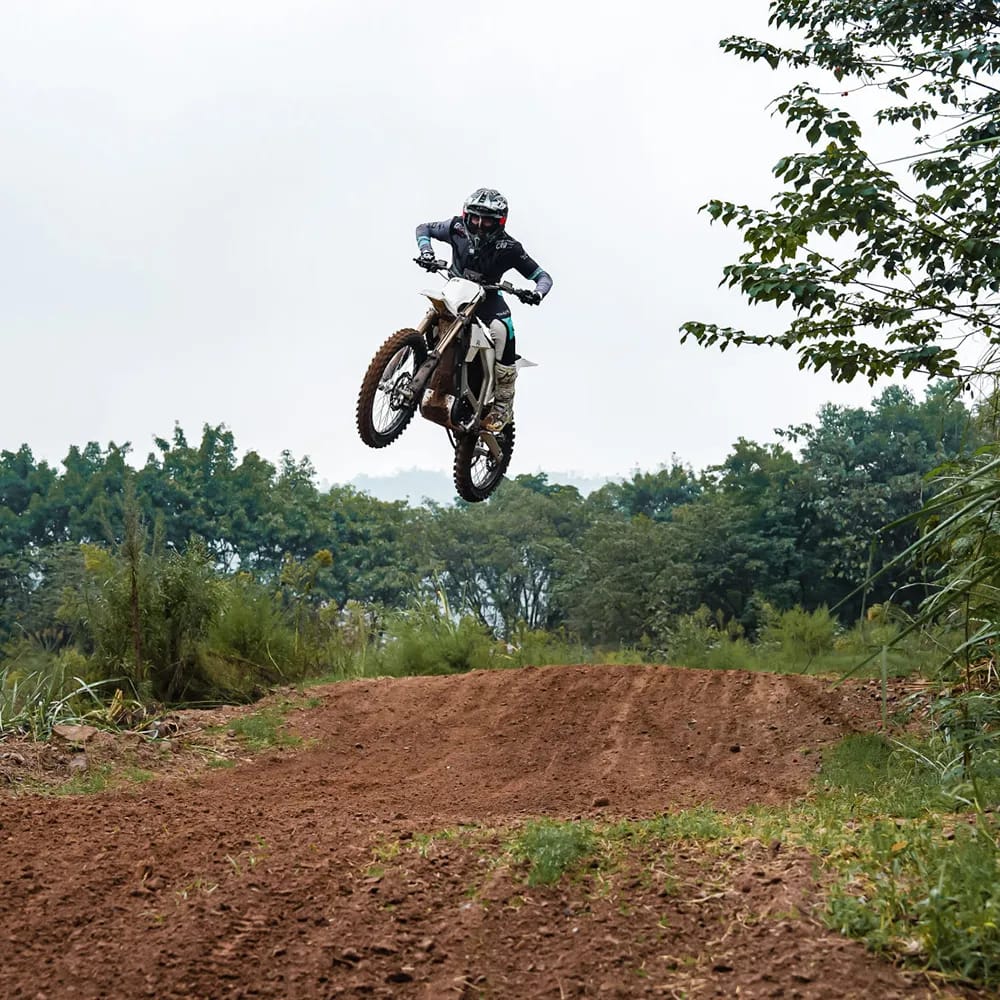 Une des rares images de roulage diffusées avec le communiqué. Photo : Rerode.